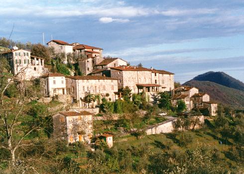 Visit the beautiful hamlet of Castello, near Lucca in Tuscany